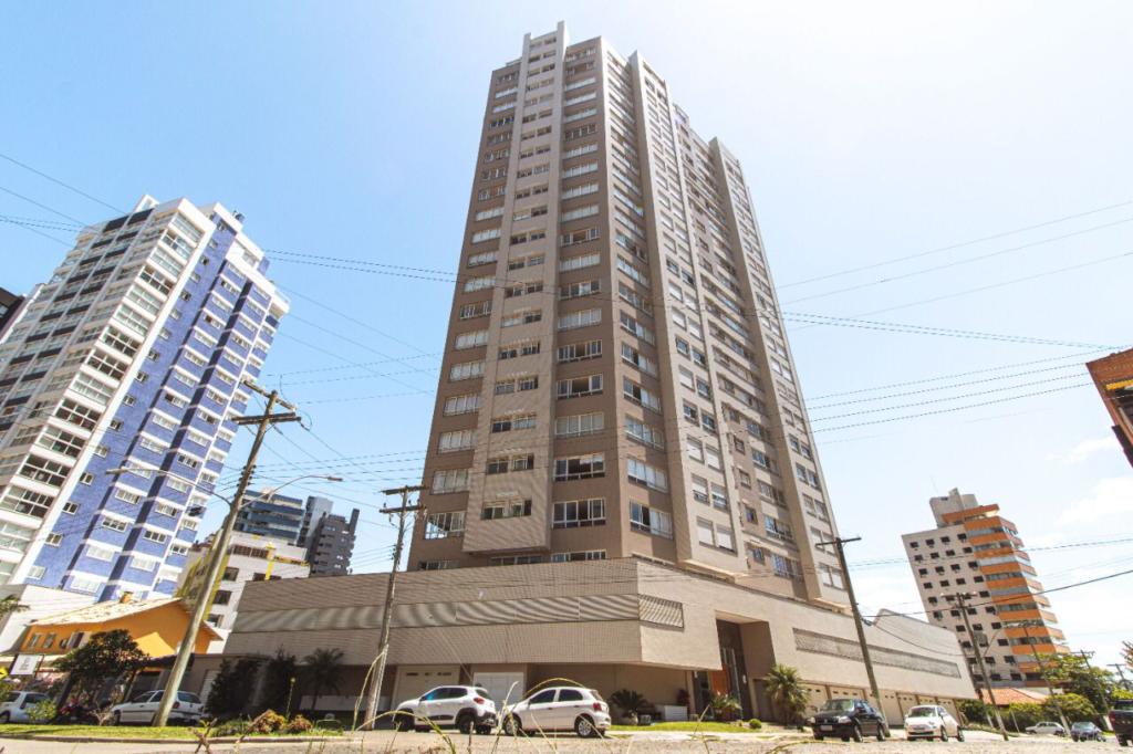 Apartamento 4 Dormitórios