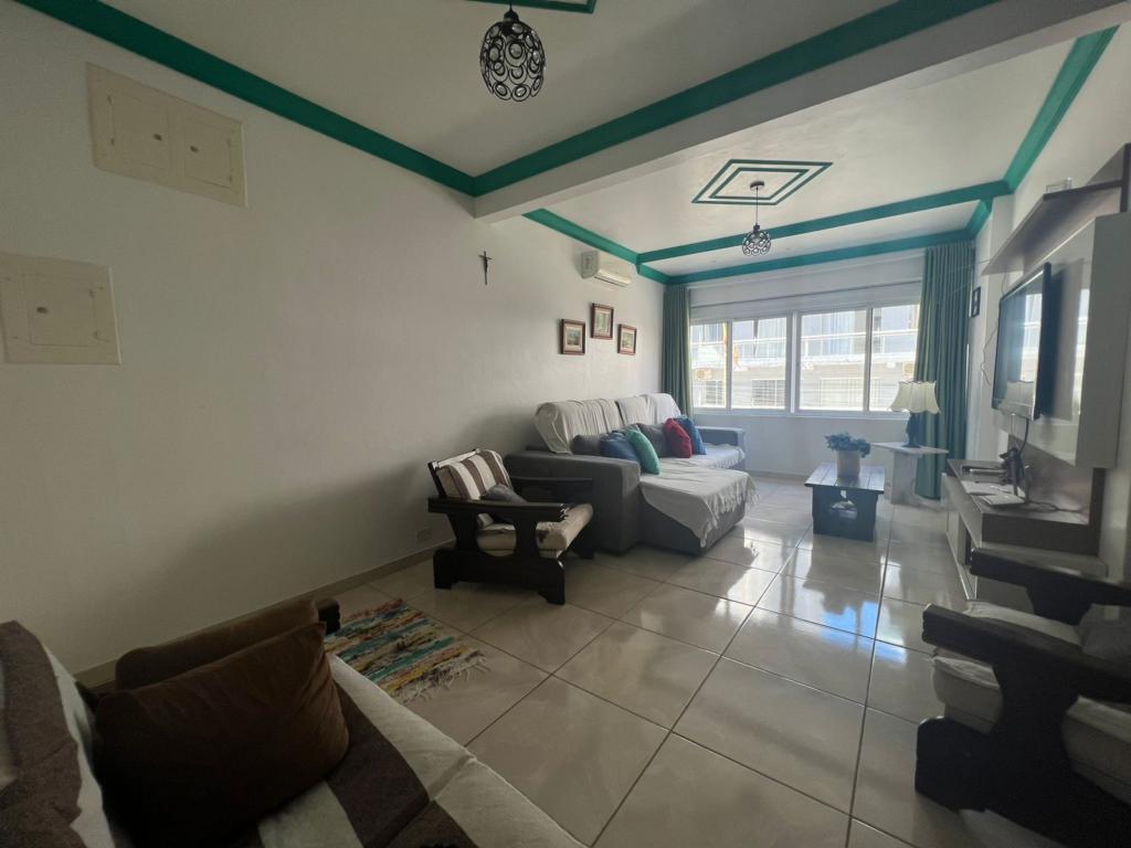 Apartamento 4 Dormitórios