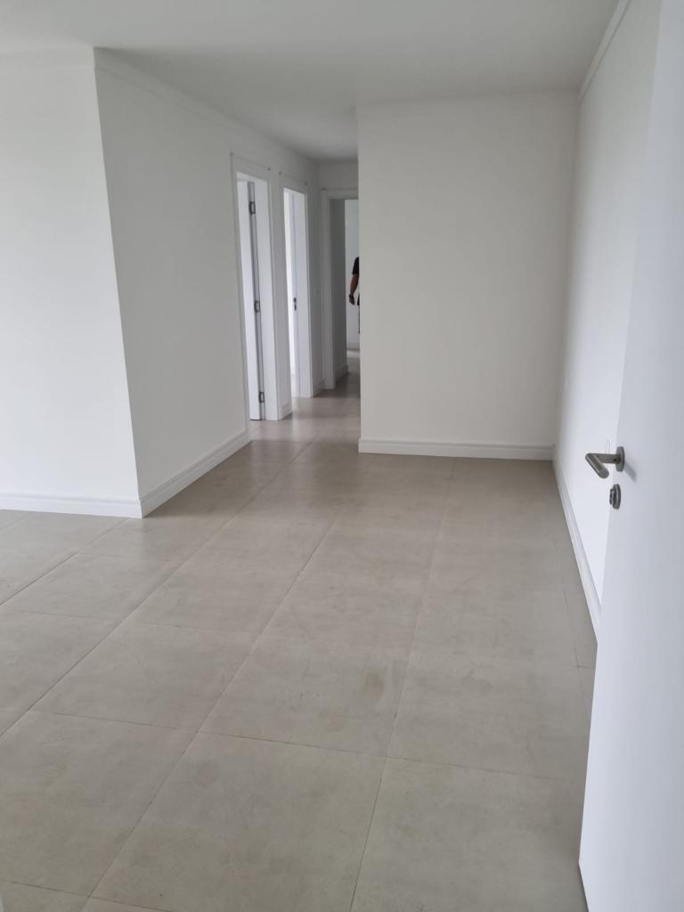 Apartamento 3 Dormitórios